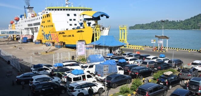 
					Inovasi Terbaru ASDP Kirim E-Tiket Lewat WhatsApp. Foto: ASDP