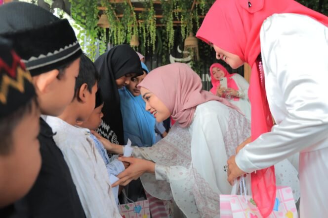 
					Ketua Penggerak Pemberdayaan Kesejahteraan Keluarga (PKK) Kota Banda Aceh, Nana Hafizah Kamal