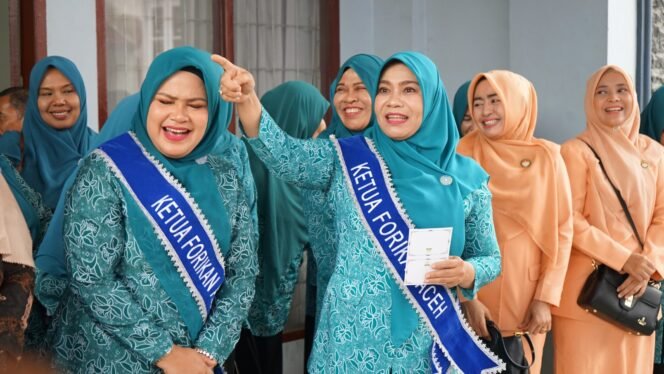 
					Ketua Forikan Aceh, Hj Safriati 