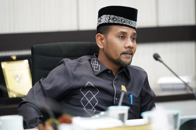 
					Ketua Komisi I DPRA, Tgk. Muharuddin,