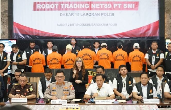 
					Bareskrim Polri mengungkap kasus dugaan penipuan investasi robot trading Net89/ dok. Humas Polri.