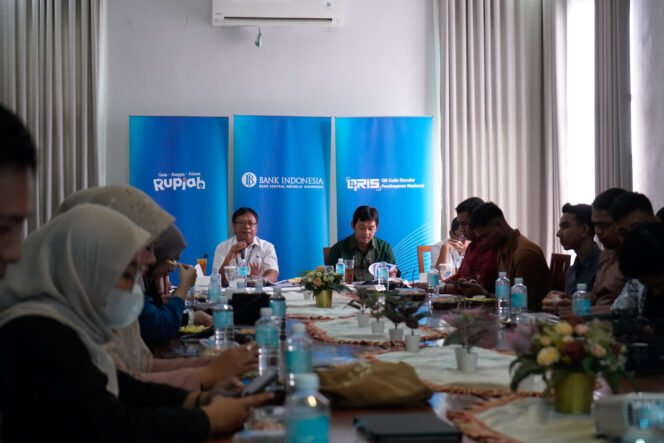 
					Kepala Kantor Perwakilan Bank Indonesia (KPwBI) Aceh, Rony Widijarto P.