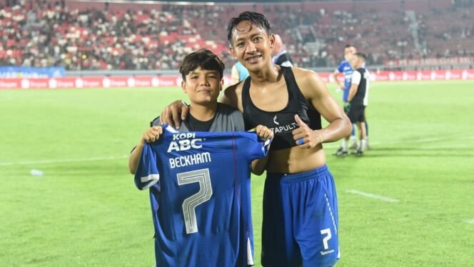 
					Jadi Buah Bibir, Ini Penjelasan Beckham Setelah Persib Lawan Bali United