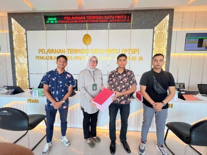 
					Kejari Sabang melimpahkan perkara PT PSM ke Pengadilan Tipikior Banda Aceh