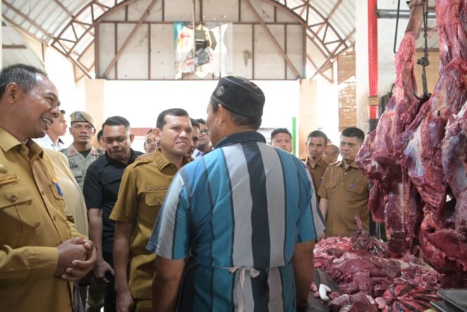 
					Wakil Gubernur Fadhlullah Tinjau Aktivitas Pasar Menjelang Ramadan di Banda Aceh
