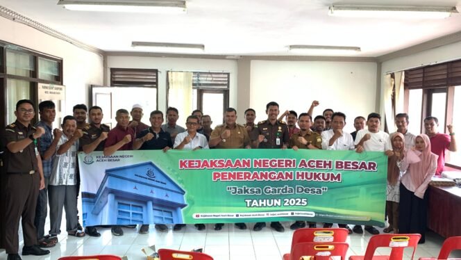 
					Kegiatan Penerangan Hukum “Jaksa Garda Desa” bertempat di Kantor Camat Mesjid Raya.