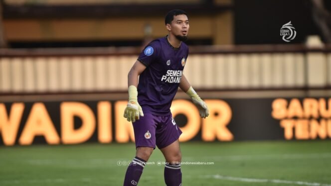 
					pemain Semen Padang FC