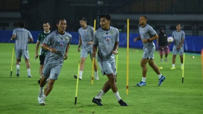 
					Persib Targetkan Bangkit Kembali Ke Jalur Kemenangan
