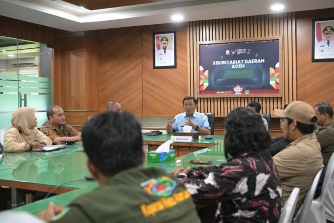 
					Plt. Sekda Aceh, Alhudri menerima audiensi masyarakat yang tinggal di sekitar taman nasional gunung Leuser Aceh  di ruang rapat Sekda Banda Aceh, 7/3/2025