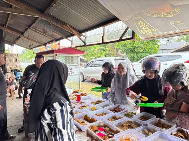 
					Istri Wagub Aceh Ajak Masyarakat Belanja Takjil Produk UMKM Lokal