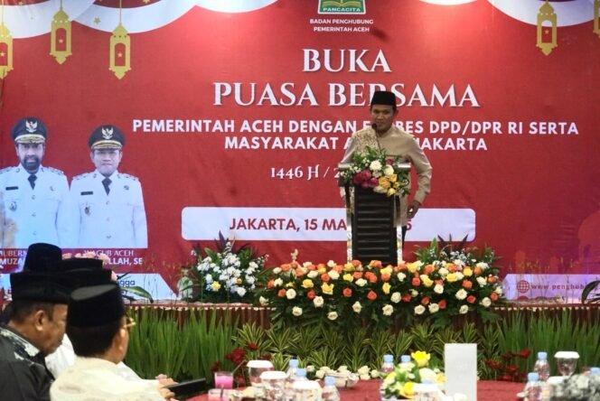 
					Wakil Gubernur Aceh  Fadhlullah buka Puasa bersama Pemerintah Aceh dengan Forbes DPR RI/DPD RI asal Aceh serta Masyarakat Aceh, di Lantai 2, Mess Aceh, Badan Penghubung Pemerintah Aceh, Jakarta Pusat, Sabtu, 15 Maret 2025.