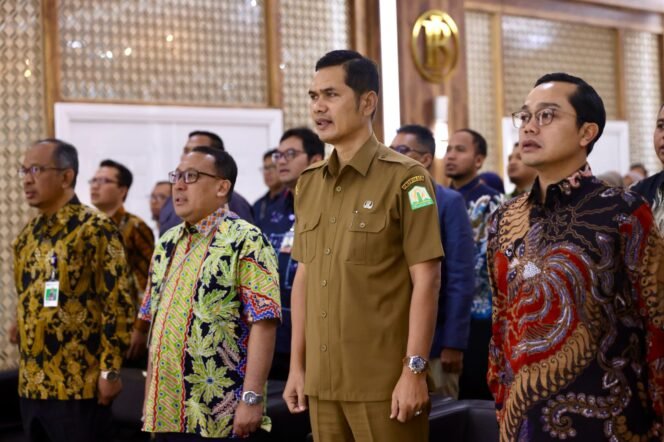 
					Pembukaan Aceh Economic Forum (AEF) 2025, di Aula Teuku Umar Bank Indonesias, Selasa (18/3/2025).