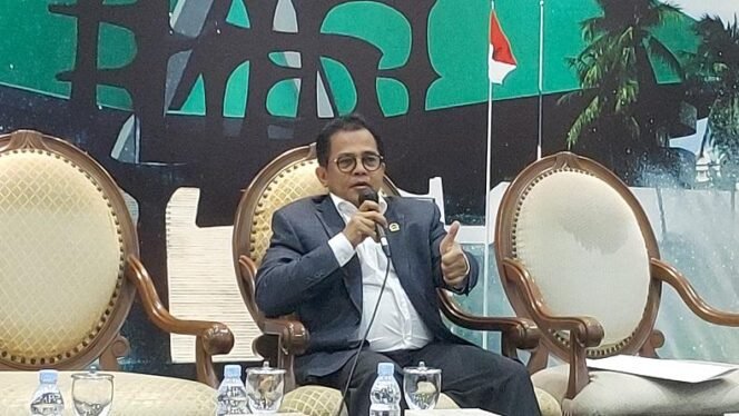 
					Sekretaris Jenderal DPR, Indra Iskandar.