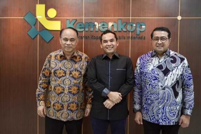 
					Wali Kota Lhokseumawe Bersilaturahmi dengan Menteri Koperasi RI, Bahas Pengembangan Koperasi