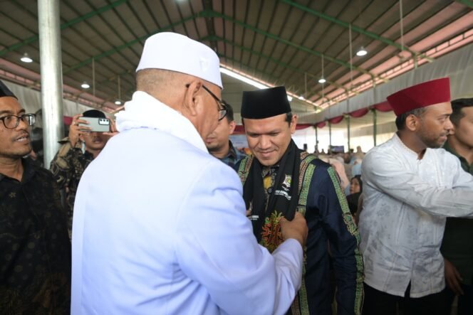 
					Wagub Fadhlullah Dorong Santri Menjadi Pemimpin dan Kenang Masa-masa Menjadi Santri