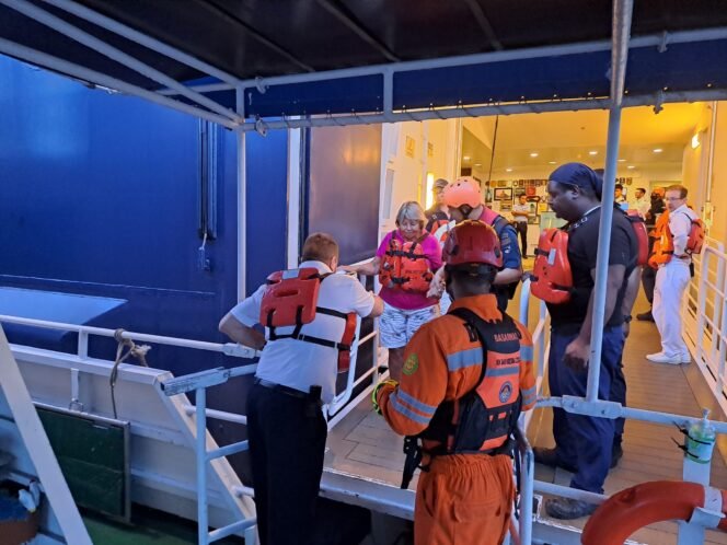 
					Dua Penumpang Kapal Pesiar Dievakuasi ke RSUD Zainoel Abidin