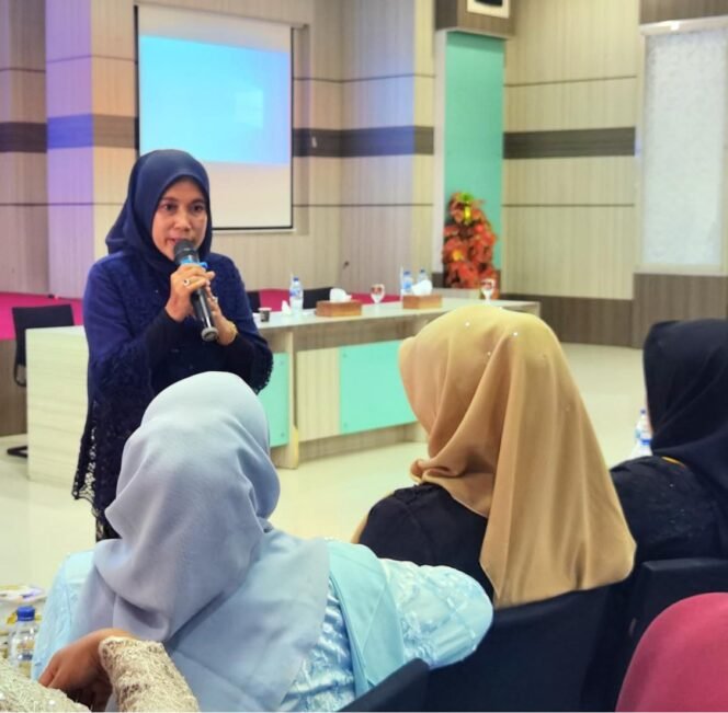 
					Ketua Perempuan Demokrat Republik Indonesia (PDRI) Provinsi Aceh, Rida