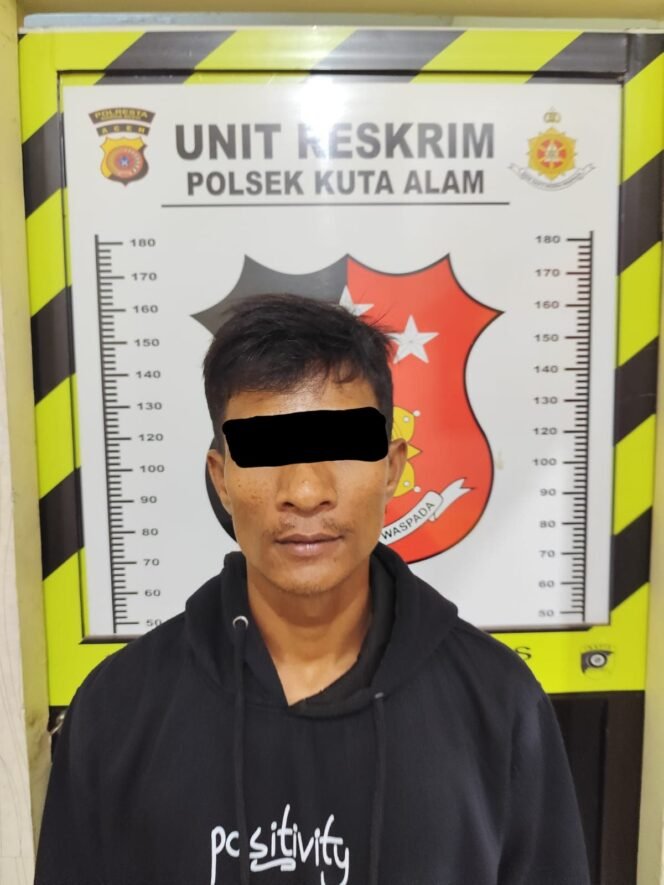 
					Buronan Pencurian AC di RSUD Zainoel Abidin Akhirnya Menyerahkan Diri