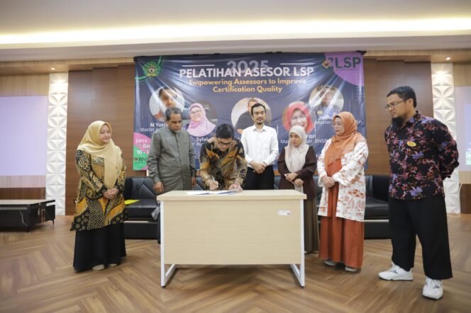 
					UIN Ar-Raniry Gelar Pelatihan Asesor Kompetensi