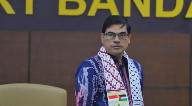 Rektor Universitas Islam Negeri (UIN) Ar-Raniry Banda Aceh, Prof Dr Mujiburrahman MAg