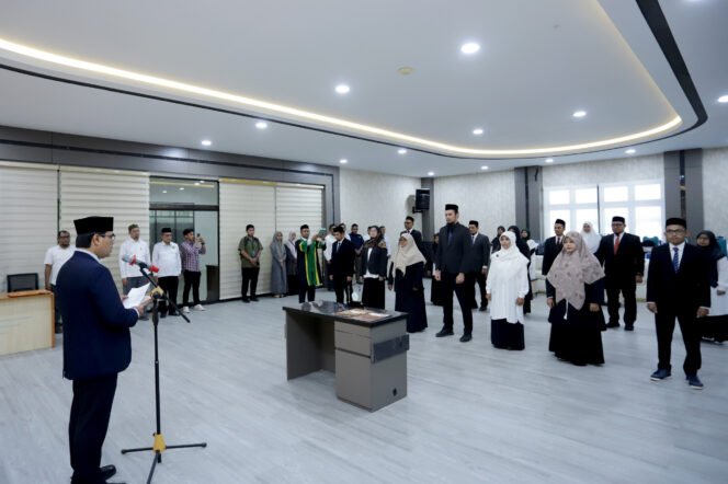 
					Rektor UIN Ar-Raniry Lantik Sejumlah Pejabat