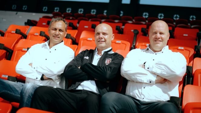 
					Pelatih Baru Bali United Bersama Dua Asistennya Siap Capai Target