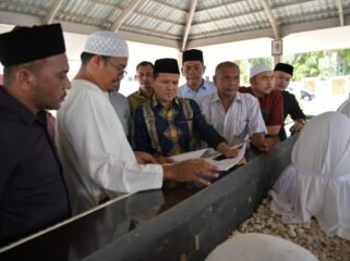 Wakil Gubernur Aceh, Fadhlullah. SE Bersama Anggota DPR Aceh 
Ziarah Situs Sejarah Makam Habib Bugak di Desa Pante Peusangan, Kec. Jangka, Kab. Bireuen, Minggu, 22/06/2025.