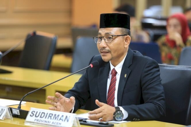 
					Anggota Dewan Perwakilan Daerah (DPD) RI asal Aceh, H. Sudirman Haji Uma