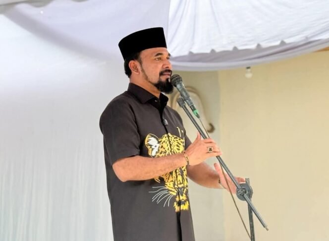 
					Bupati Aceh Timur, Iskandar Usman Al-Farlaky, S.H.I, M.Si