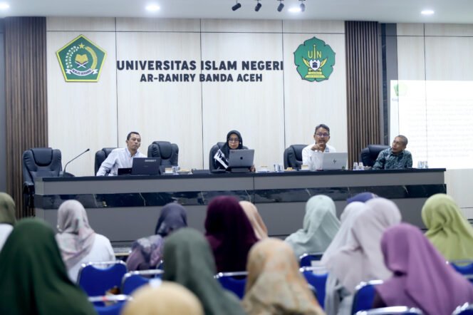 
					UIN Ar-Raniry Gelar Simulasi Serdos kepada 121 Dosen