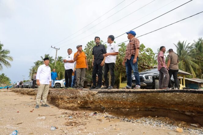 
					Mualem Tinjau Abrasi Parah di Lhok Puuk Aceh Utara
