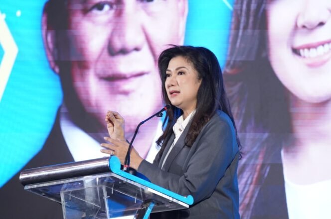 
					Dirjen KPM Kemkomdigi, Fifi Aleyda Yahya