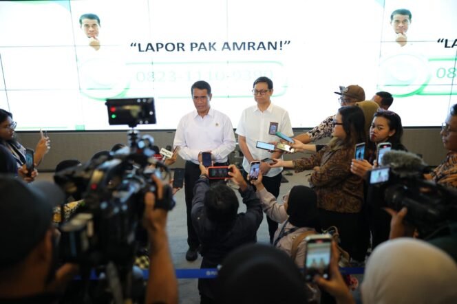 
					Menteri Pertanian RI Andi Amran Sulaiman