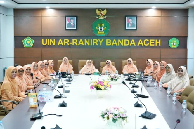 
					DWP UIN Ar-Raniry Tegaskan Komitmen Keluarga ASN Jadi Teladan