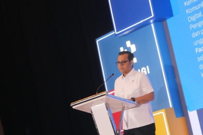 
					Wakil Menteri Komunikasi dan Digital (Wamenkomdigi), Nezar Patria