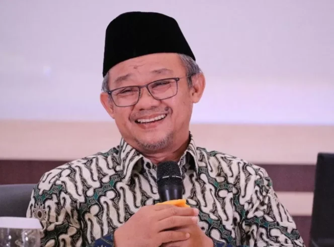 
					Menteri Pendidikan Dasar dan Menengah (Mendikdasmen) Republik Indonesia, Abdul Mu’ti