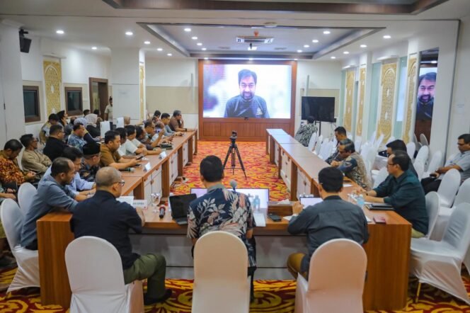 
					Gubernur telah memutuskan Perpanjangan ke-4 status Tanggap Darurat Bencana Aceh selama 7 Hari, mulai 23 s/d 29 Januari 2026.