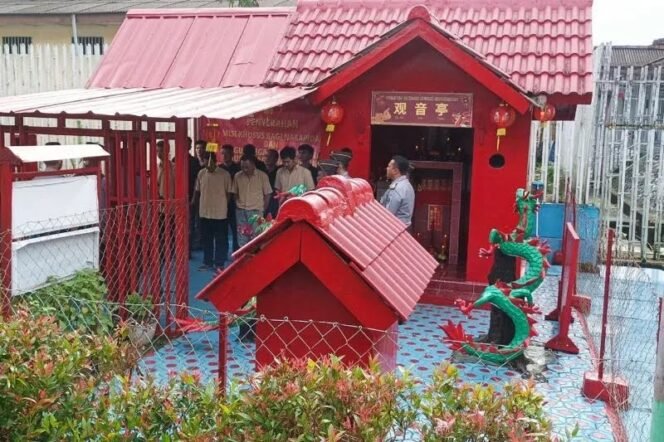 
					Arsip foto- Sejumlah narapidana mendapat remisi khusus Imlek di Pangkalpinang, Kepulauan Bangka Belitung. Foto: Kementerian Imipas.

