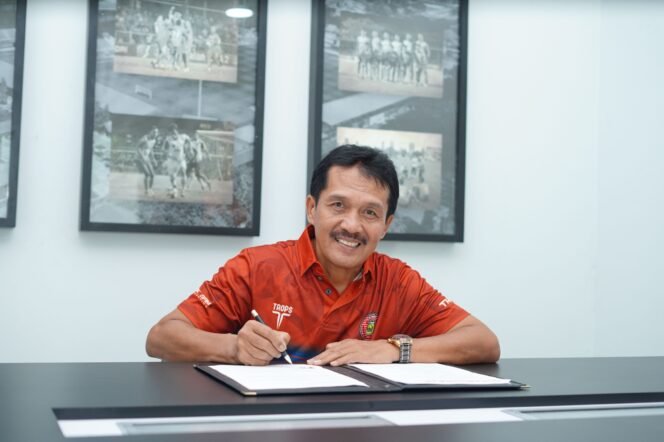 
					Jaya Hartono