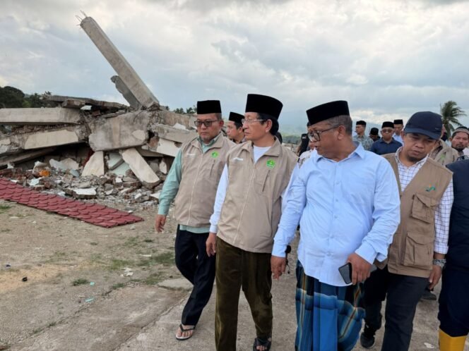 
					Kementerian Agama menyalurkan bantuan penanganan bencana sebesar Rp19,3 miliar untuk mendukung pemulihan fasilitas keagamaan dan pendidikan yang terdampak bencana hidrometeorologi di Provinsi Aceh selama masa tanggap darurat.
