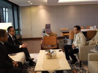 Wakil Gubernur Aceh, Fadhlullah, SE melakukan silaturrahmi & diskusi terkait Progress pembangunan Huntara & Huntap di Aceh dengan BP BUMN Dony Oskaria & Tedi Bharata di Kantor Kementerian BUMN/BP BUMN, Jakarta, Selasa, 24 Februari 2026