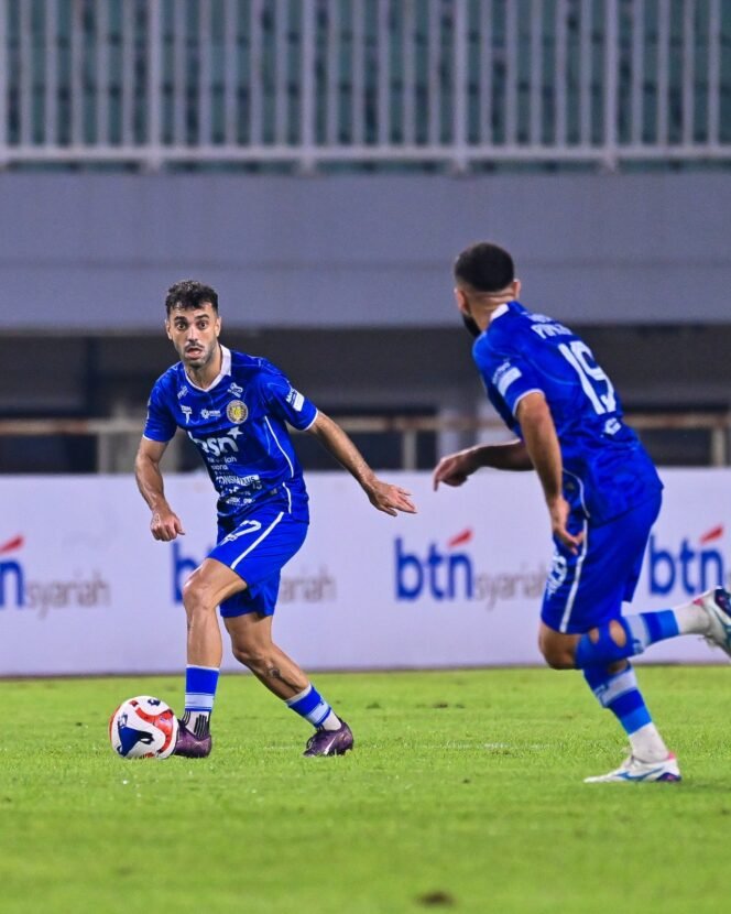 
					Persiraja Banda Aceh dipastikan tidak akan mengenakan jersey kebanggaan mereka berwarna oren saat menjamu Sriwijaya FC pada pekan ke-22 Pegadaian Championship 2025/26 di Stadion H. Dimurthala, Banda Aceh, Sabtu (28/3/2026) malam.
