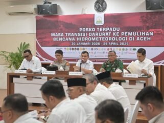 Wakil Gubernur Aceh Fadhlullah, SE, didampingi Sekretaris Daerah Aceh M Nasir, memimpin rapat terkait penanganan inflasi, peringatan Malam Nuzulul Qur’an dan Festival Ramadhan 1447 H, di ruang potensi daerah Setda Aceh, Rabu (6/3/2026).