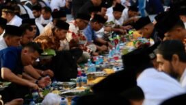  Kegiatan Aceh Ramadhan Festival (Ramfest) ditutup dengan buka puasa bersama yang ikuti ribuan warga serta dua menteri. Acara juga diisi dengan peringatan malam Nuzulul Qur'an.
