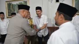 Gubernur Aceh Muzakir Manaf dan Wakapolda Aceh, serta wakajati aceh hadir dalam acara buka puasa bersama yang penuh kehangatan di rumah dinas Sekda Aceh M. Nasir di Banda Aceh, Jumat (13/3/2026).