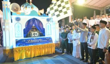 Sekretaris Daerah Aceh, M. Nasir, S.IP, MPA bersama Forkopimda dan Wali Kota Banda Aceh, melepas Pawai Takbir Idul Fitri 1447 H, di Halaman Depan Masjid Raya Baiturrahman Banda Aceh, 20/3/2026
Jam : 20.30 - 22.00