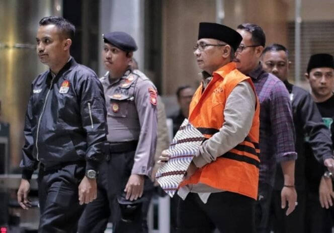 
					Yaqut Cholil Qoumas (YCQ).