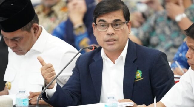 Rektor UIN Ar-Raniry Banda Aceh, Prof Dr Mujiburrahman MAg