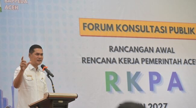 Sekretaris Daerah Aceh, M. Nasir, S.IP, M. SI membuka forum Konsultasi Publik Rancangan  Awal rencana kerja Pemerintah Aceh Tahun 2027 di Aula Hotel Grand Nanggroe Aceh, Banda Aceh, 8/4/2026