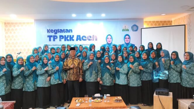 
					Mukarramah Fadhlullah Ajak Kader PKK Optimalkan Pekarangan untuk Ketahanan Pangan Keluarga